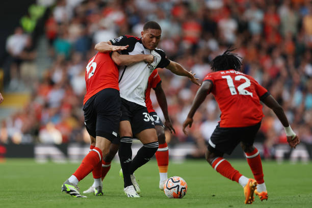 转会市场的 转会市场的