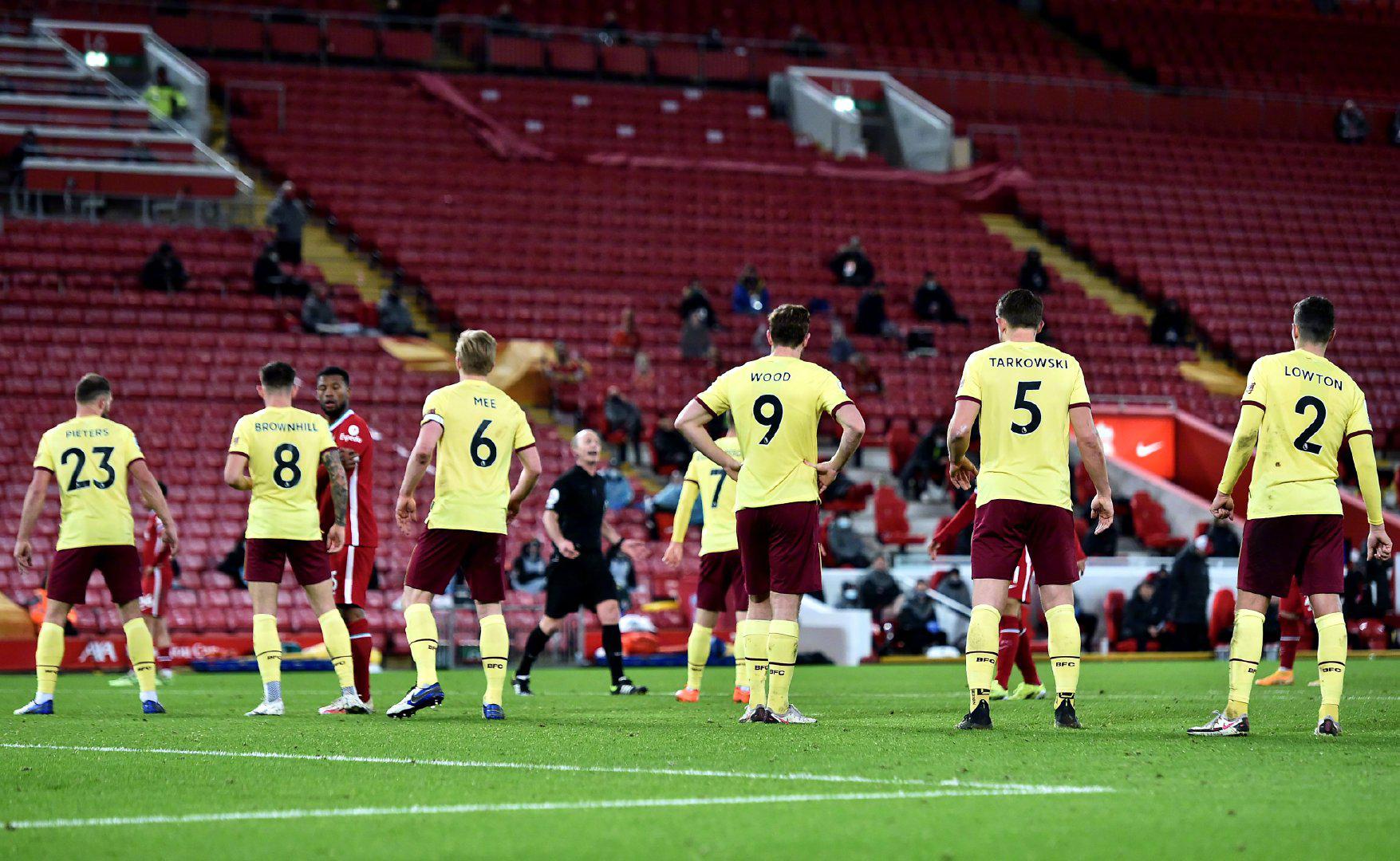 更是对她实 更是对她实